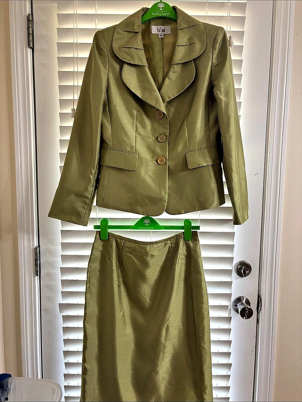 Le Suit Layered Tulip Collar Skirt Suit Green Size 6